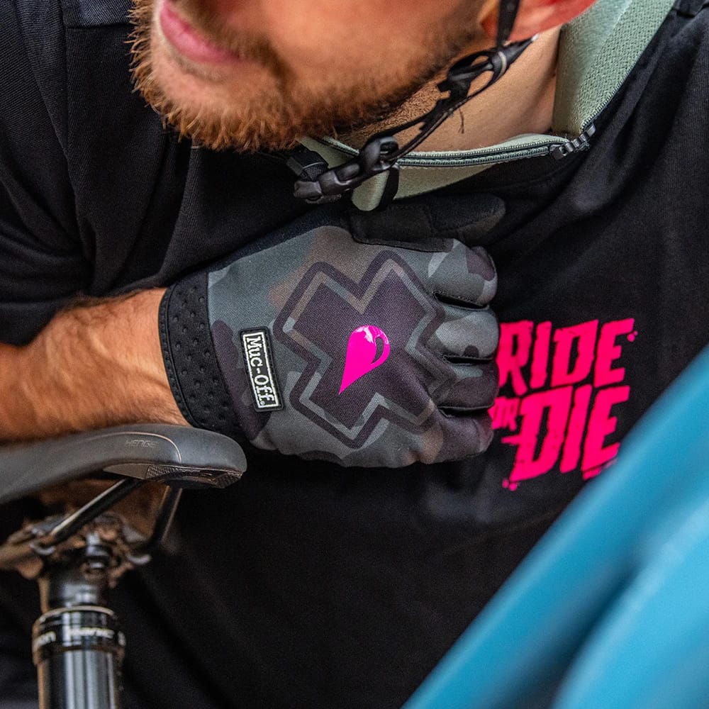 Muc Off MTB Gloves allterraincycles