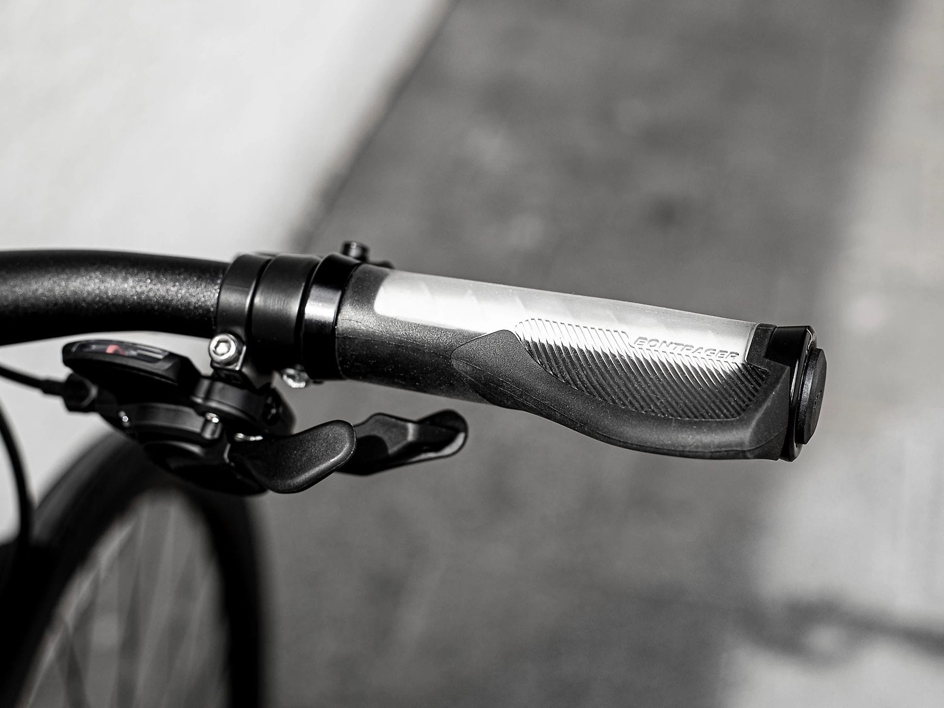 Bontrager satellite plus isozone and inform satellite mtb store handlebar system