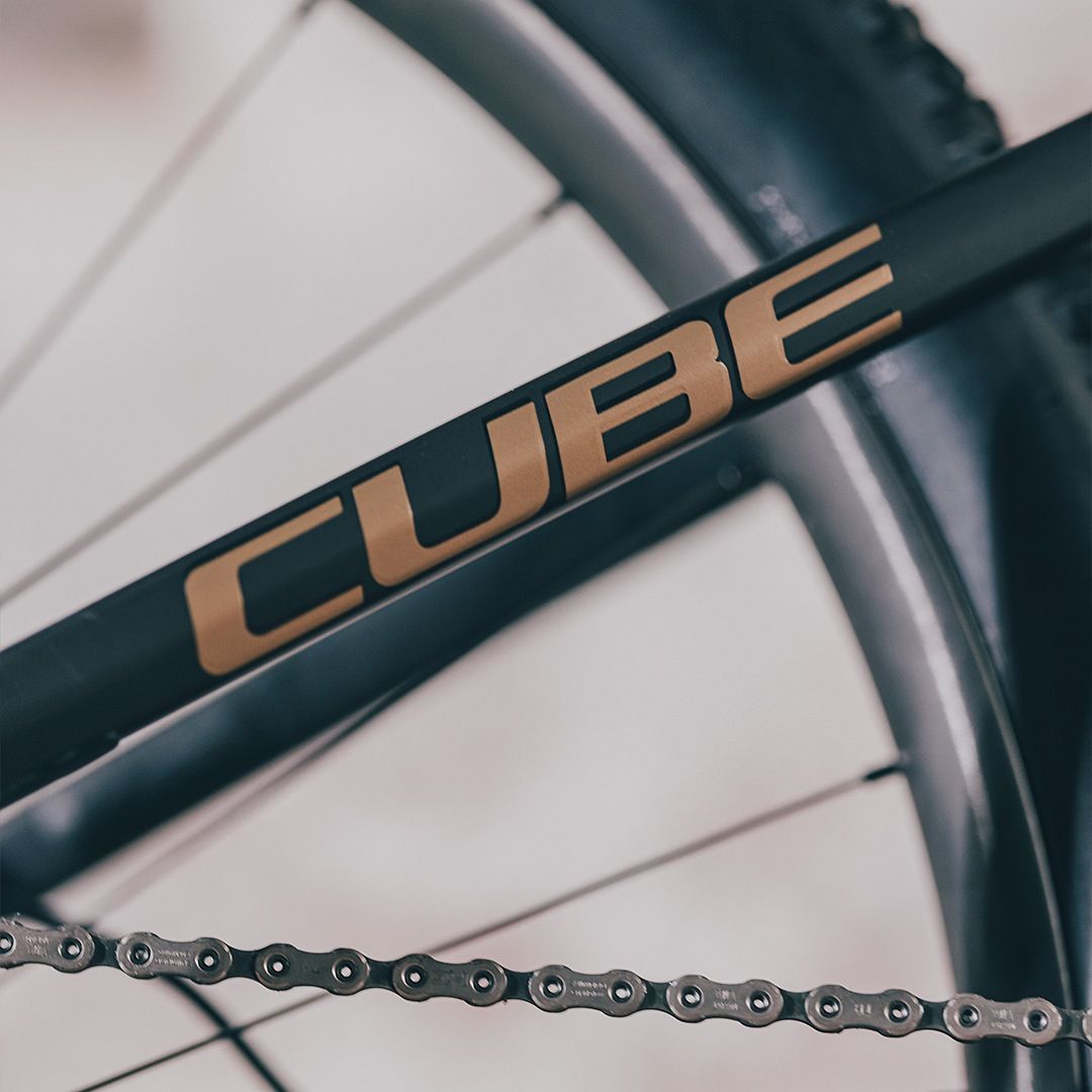 CUBE AMS HYBRID ONE44 C:68X SLT 400X 29 eMTB BIKE 2025 CARBON' N 'GOLDDUST