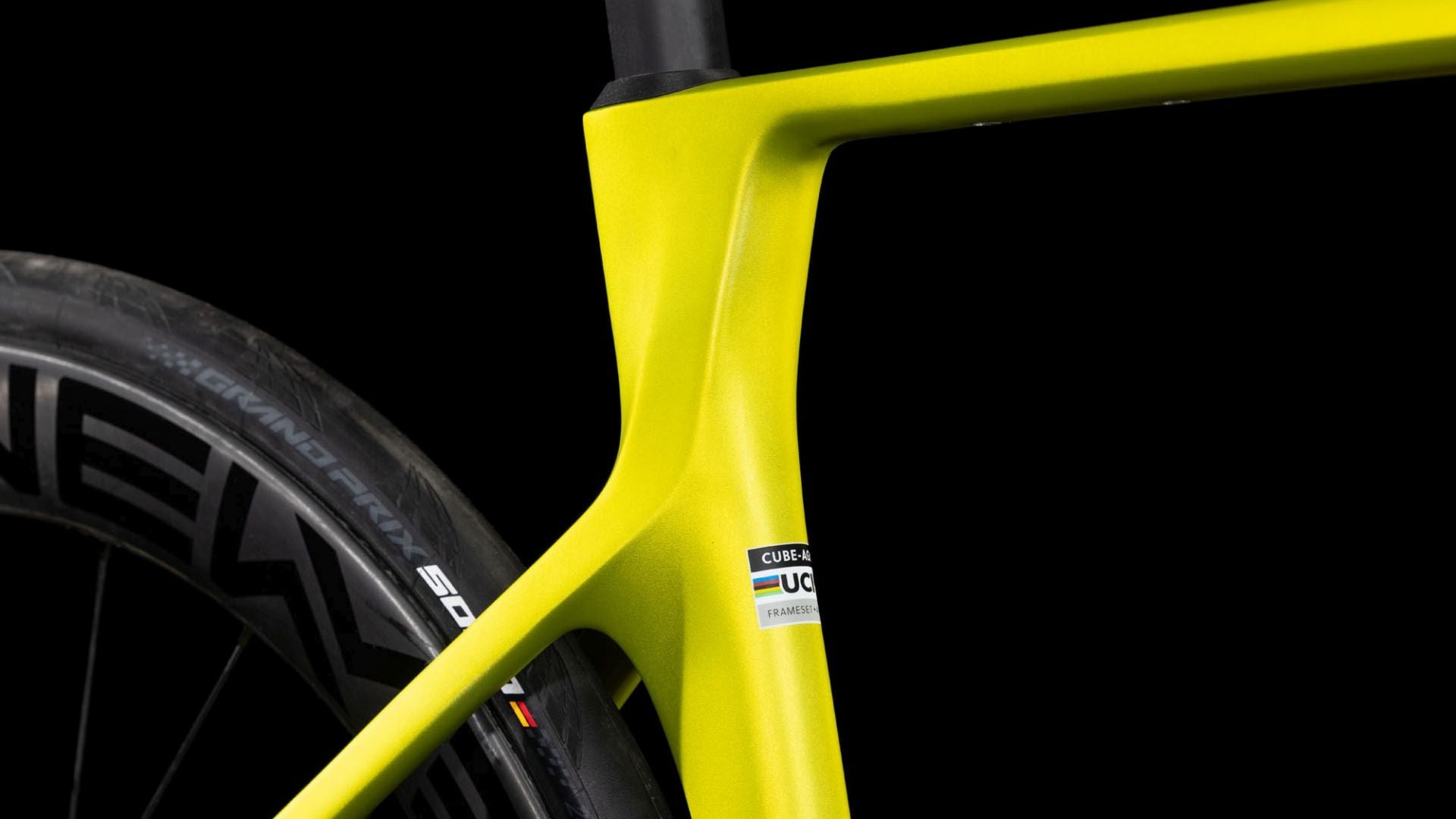 CUBE AGREE C:62 RACE ROAD BIKE 2025 FLASHLIME' N 'BLACK