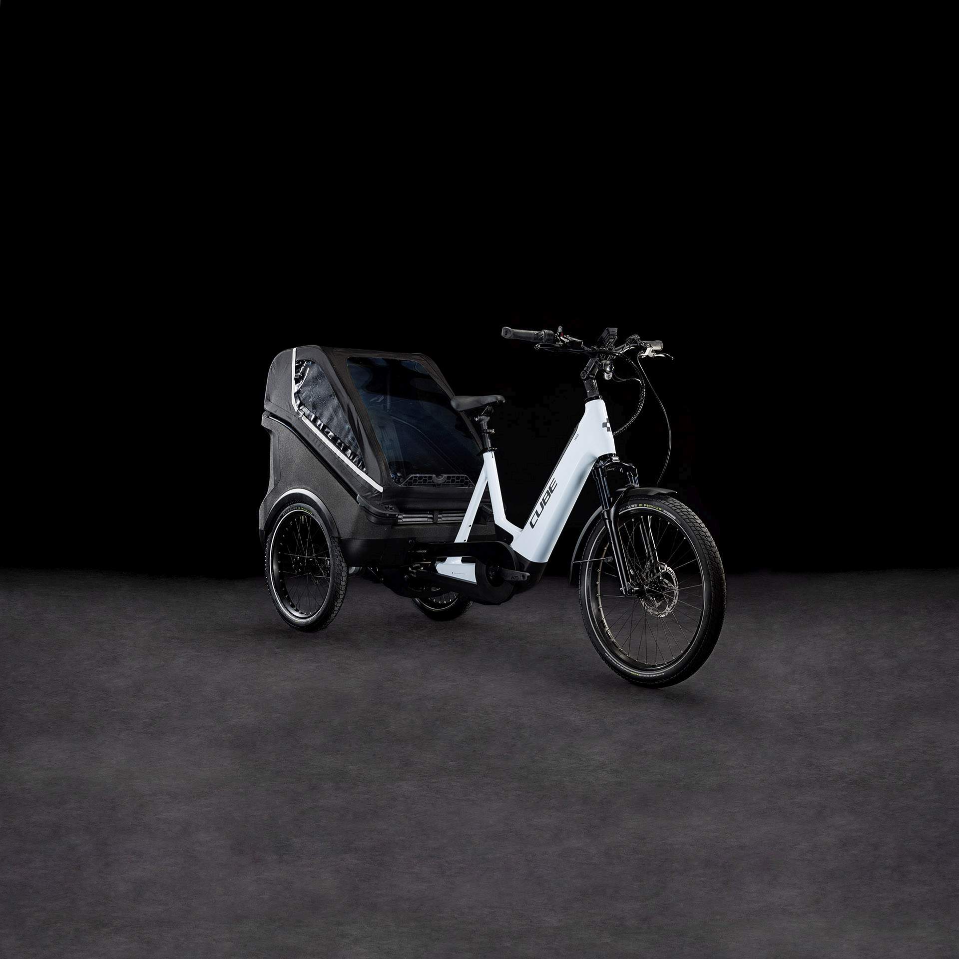 CUBE TRIKE FAMILY HYBRID 750 eBIKE 2025 FLASHWHITE' N 'REFLX