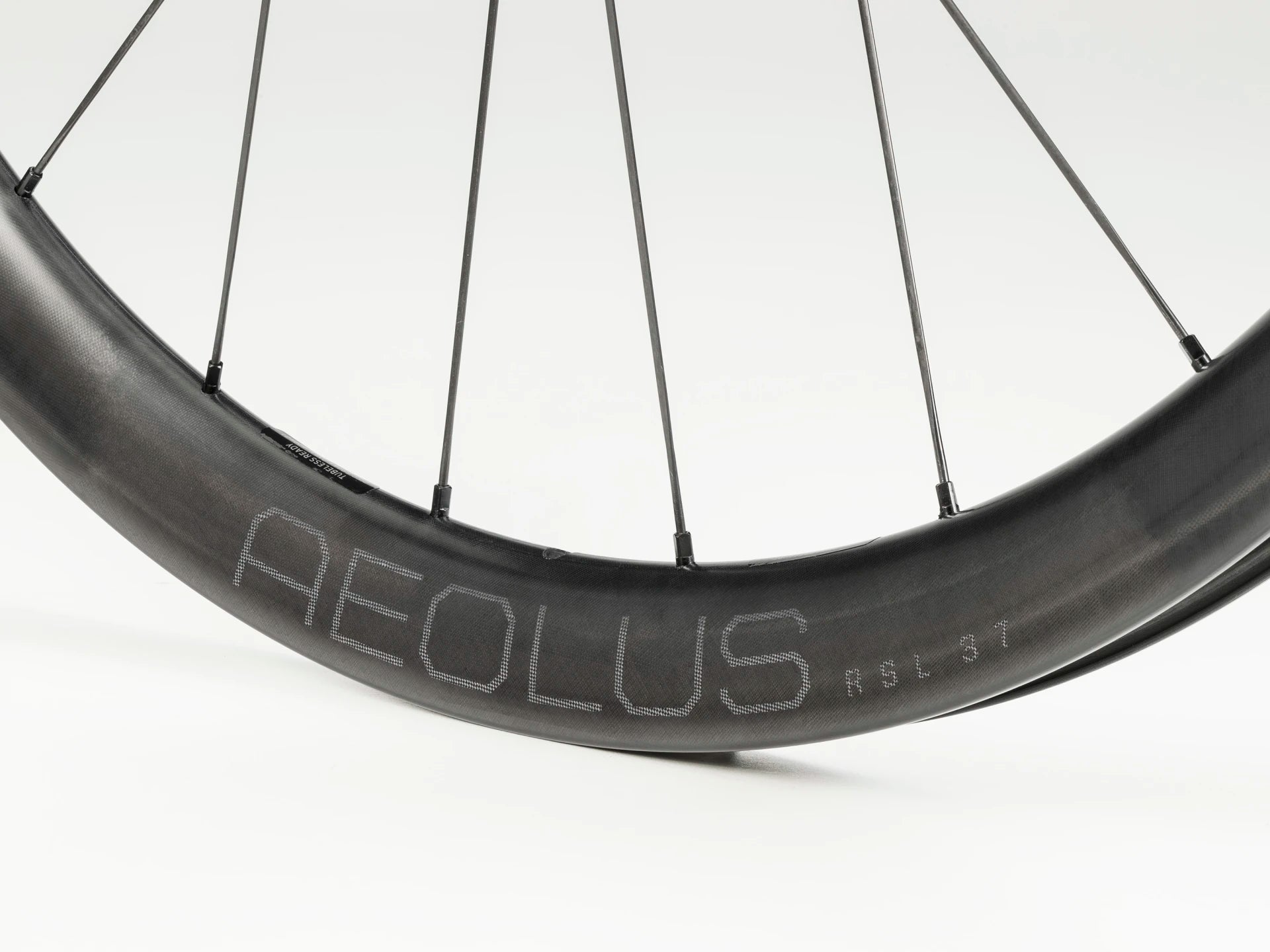 BONTRAGER AEOLUS RSL 37 TLR DISC FRONT WHEEL