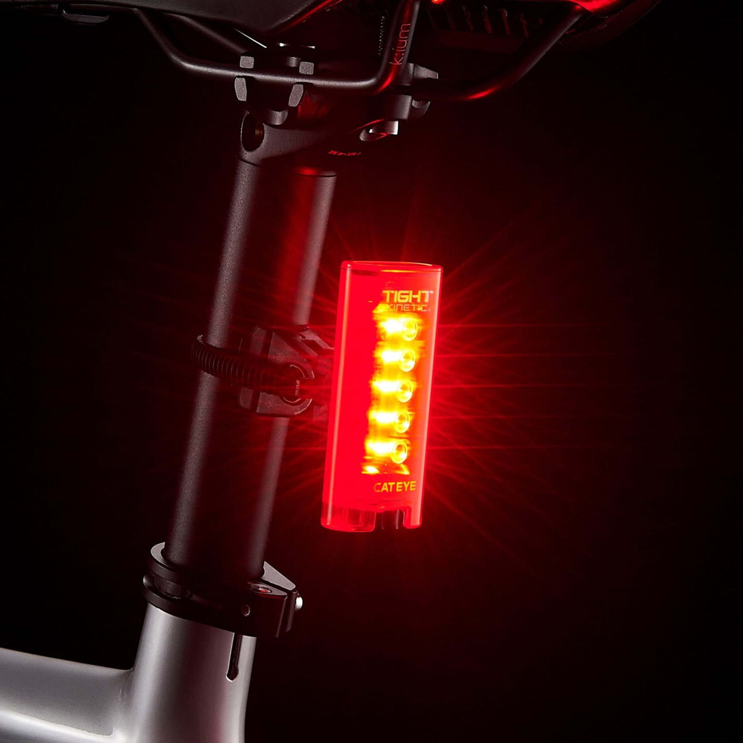 CATEYE  TIGHT KINETIC REAR BIKE LIGHT