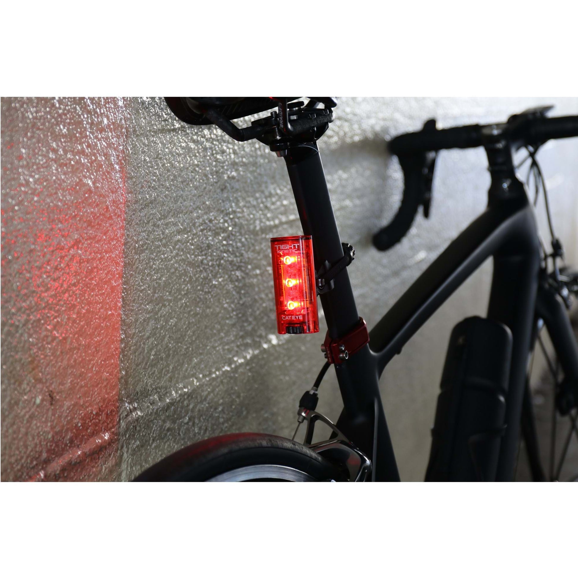 CATEYE  TIGHT KINETIC REAR BIKE LIGHT