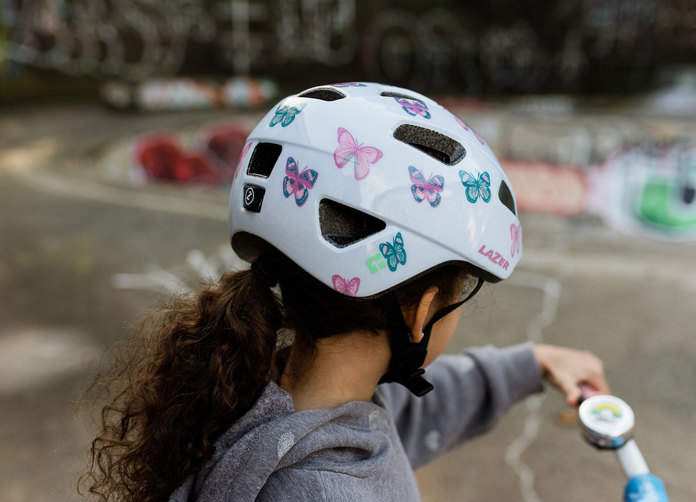 LAZER NUTZ KINETICORE UNI-YOUTH HELMET BUTTERFLY