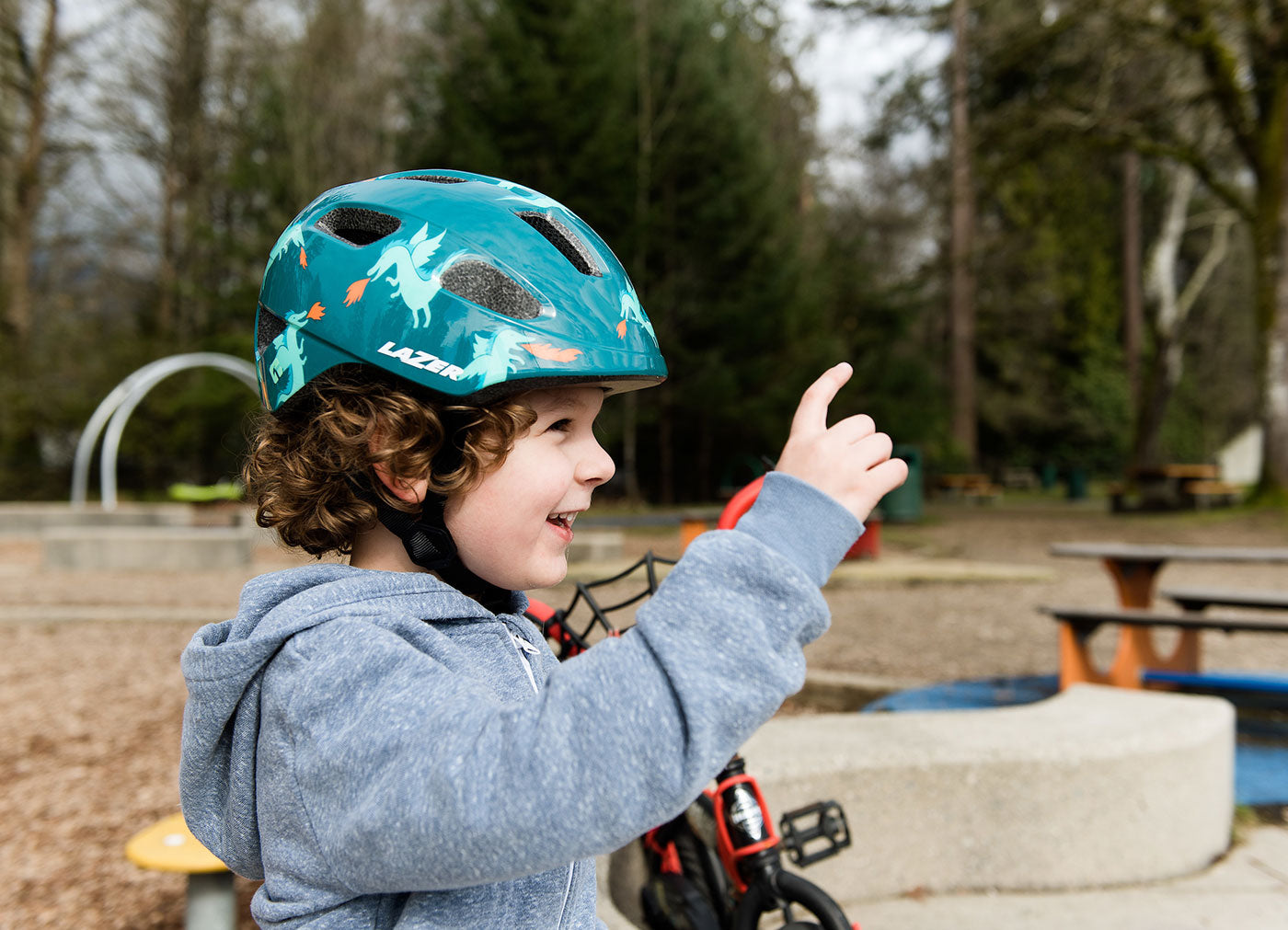 LAZER NUTZ KINETICORE UNI-YOUTH HELMET DRAGONS